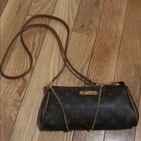 Authentic iconic Louis Vuitton crossbody bag - Picture 4 of 8